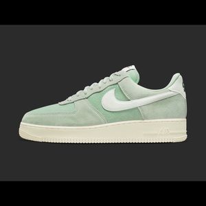 Nike Air Force 1 Low '07 LV8